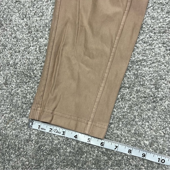 Athleta Jogger Farallon Cargo Crop Pants Womens 2 Tan Elastic Waist Pockets - Picture 3 of 8
